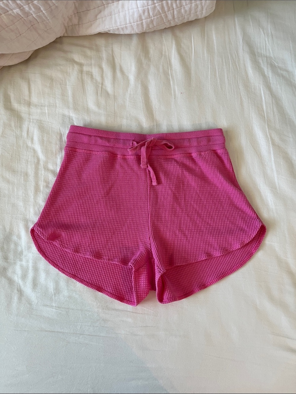 Aritzia TNA Pink Waffle-Knit Lounge Shorts